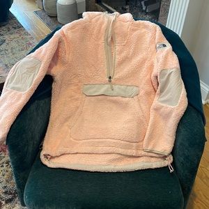 The Northface Pullover Campshire Hoodie Jacket Womens